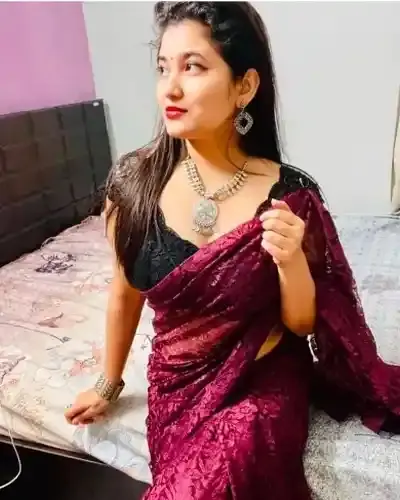 Escorts In Deeg